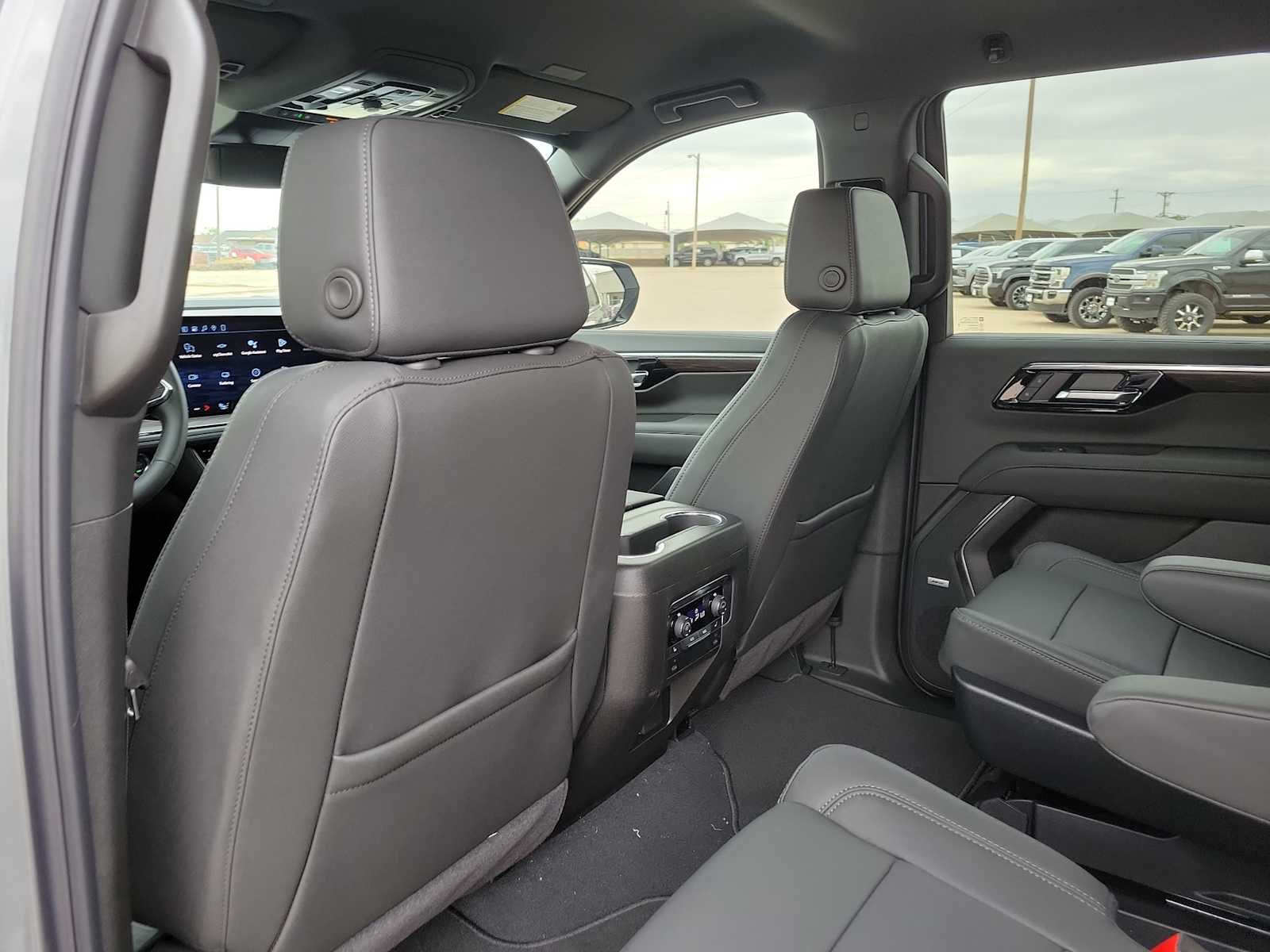 Thumbnail: 2026 Chevrolet Tahoe - 16