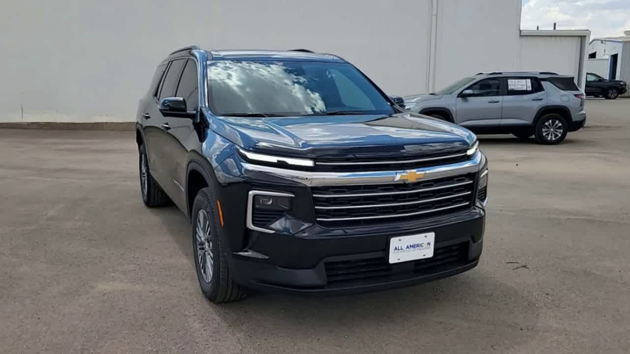 Thumbnail: 2026 Chevrolet Traverse - 3