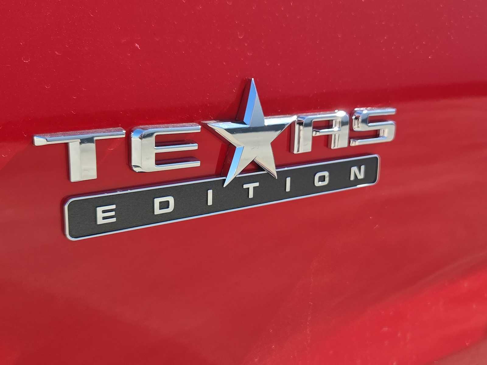 Thumbnail: 2026 Chevrolet Silverado 1500 - 17