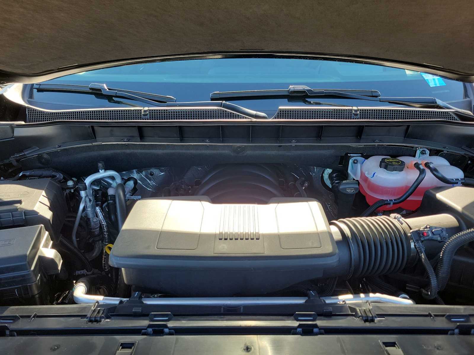 Thumbnail: 2026 Chevrolet Suburban - 9