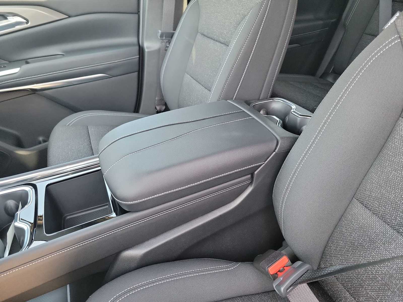 Thumbnail: 2026 Chevrolet Traverse - 16