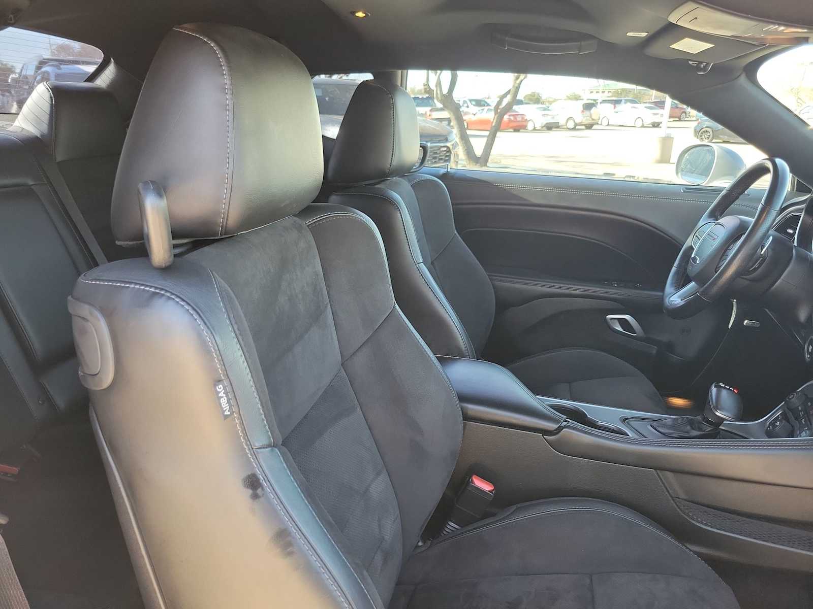 Thumbnail: 2022 Dodge Challenger - 14