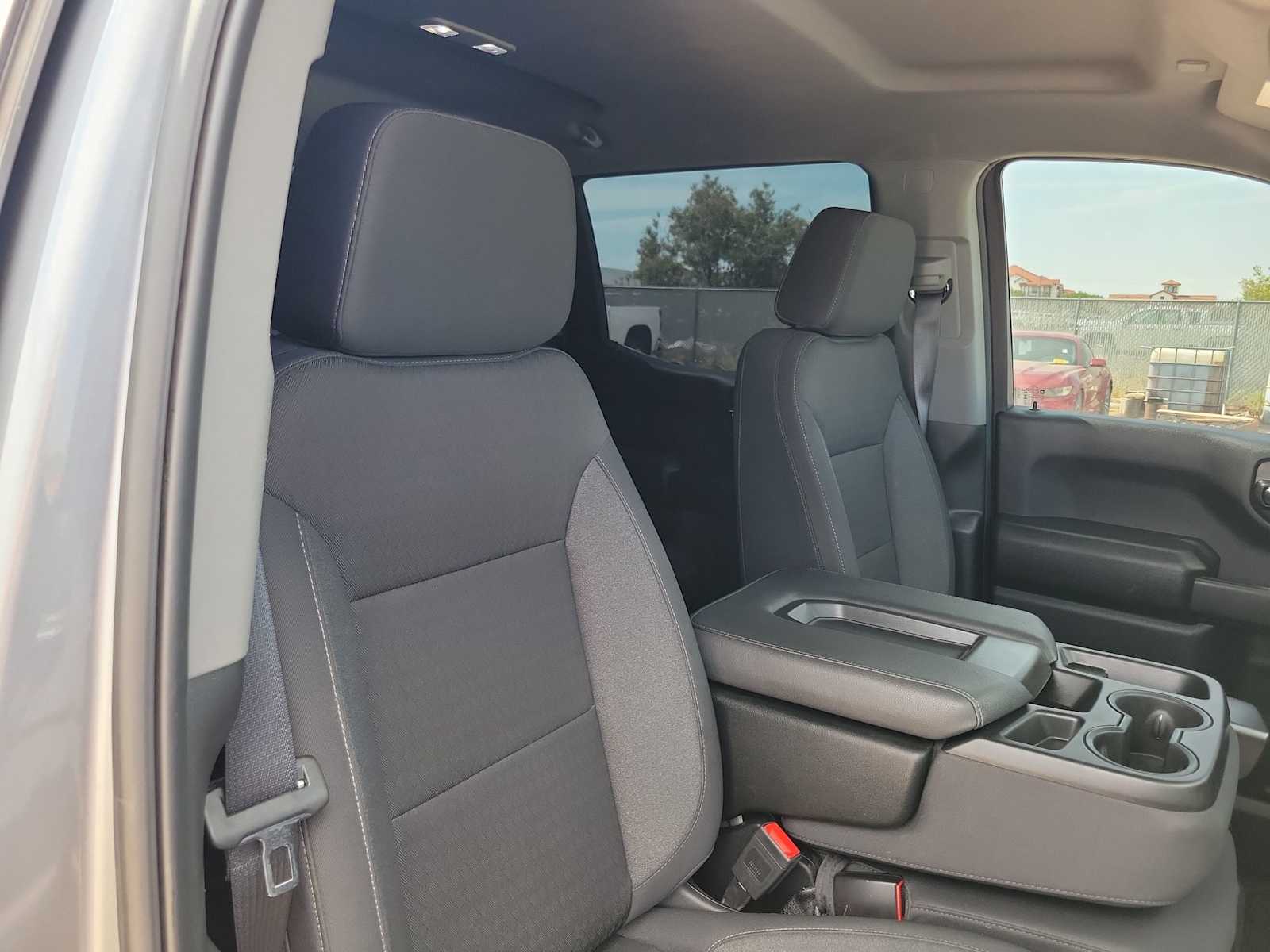 Thumbnail: 2024 Chevrolet Silverado 1500 - 18