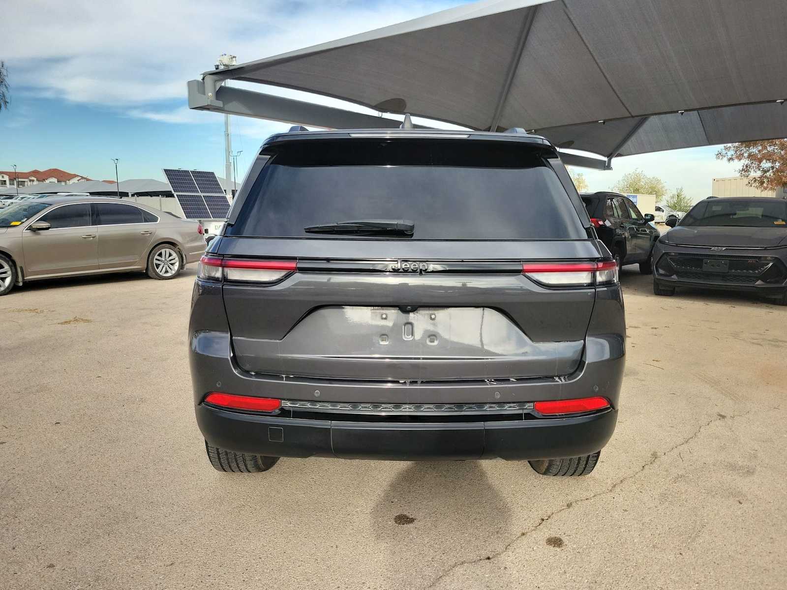 Thumbnail: 2023 Jeep Grand Cherokee - 5