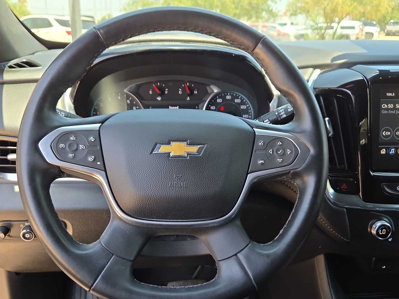 Thumbnail: 2023 Chevrolet Traverse - 19