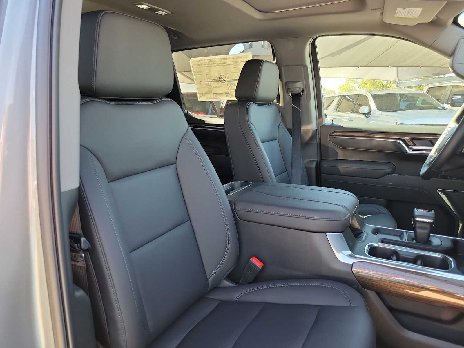 Thumbnail: 2026 Chevrolet Silverado 1500 - 14