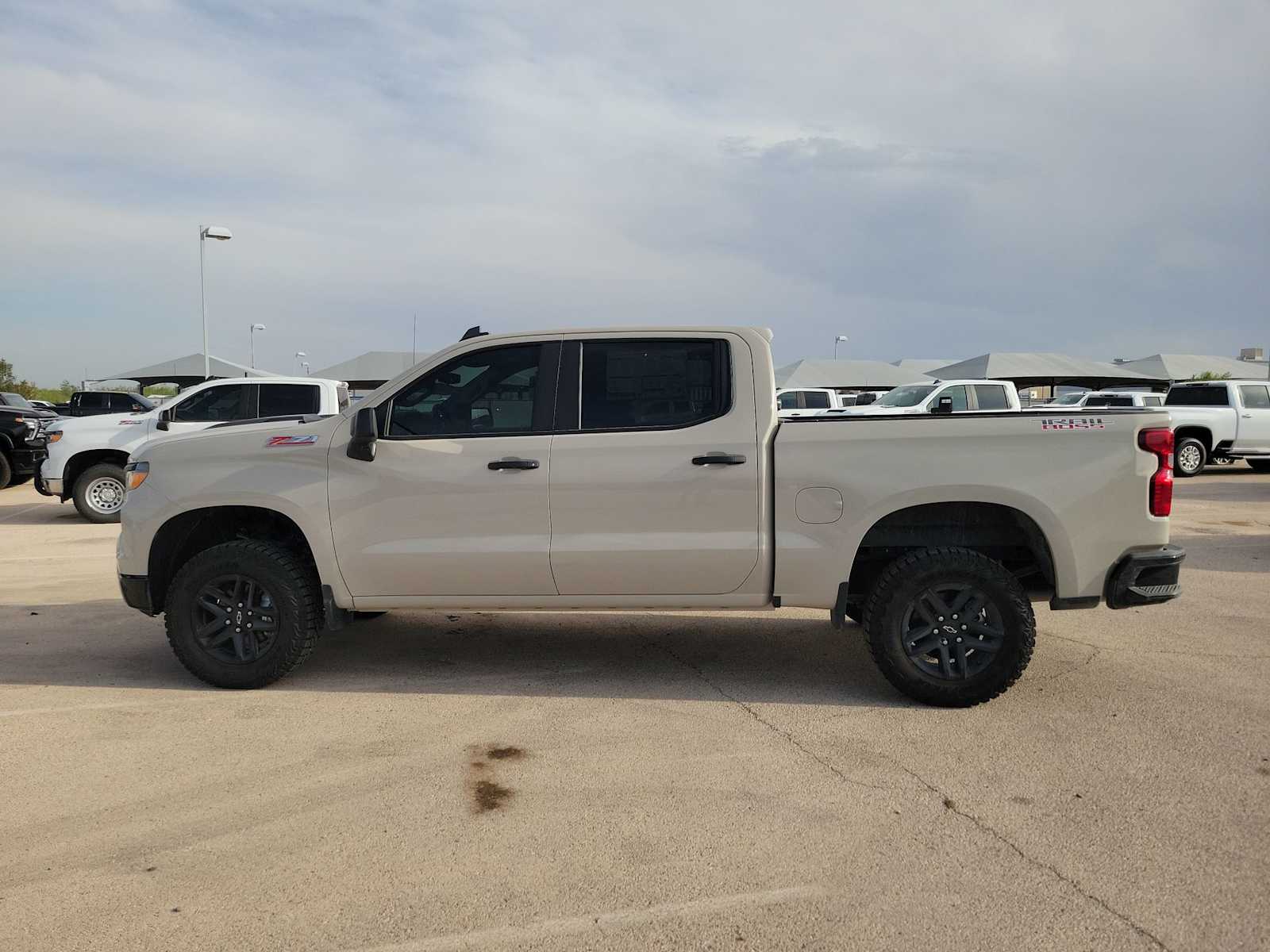 Thumbnail: 2026 Chevrolet Silverado 1500 - 5