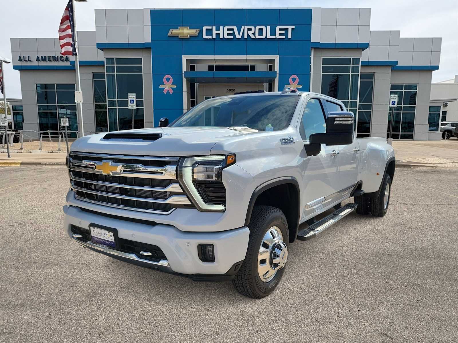 Thumbnail: 2026 Chevrolet Silverado 3500 - 1