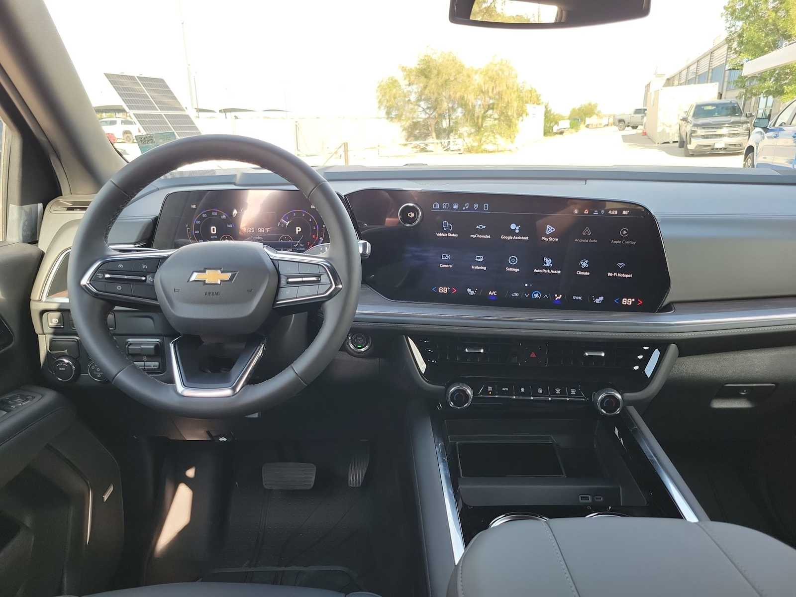 Thumbnail: 2026 Chevrolet Tahoe - 10