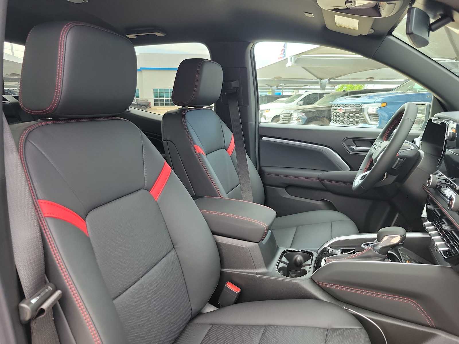 Thumbnail: 2025 Chevrolet Colorado - 14