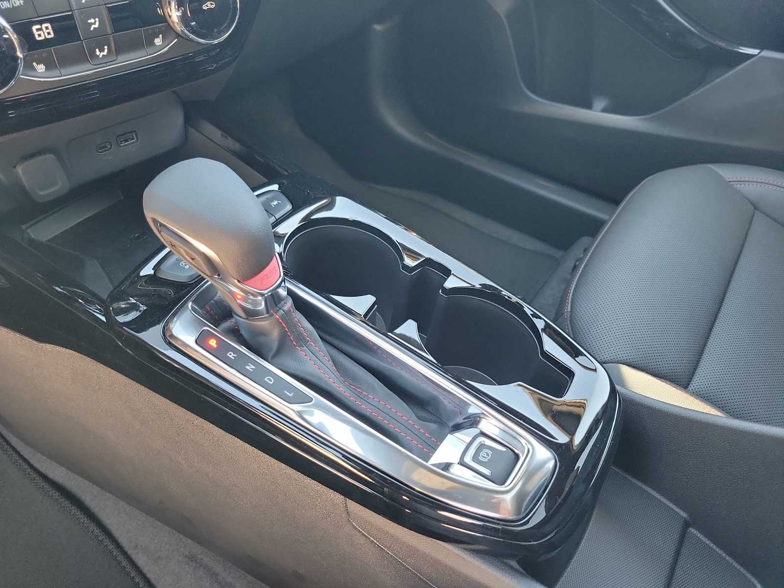 Thumbnail: 2026 Chevrolet Trax - 17