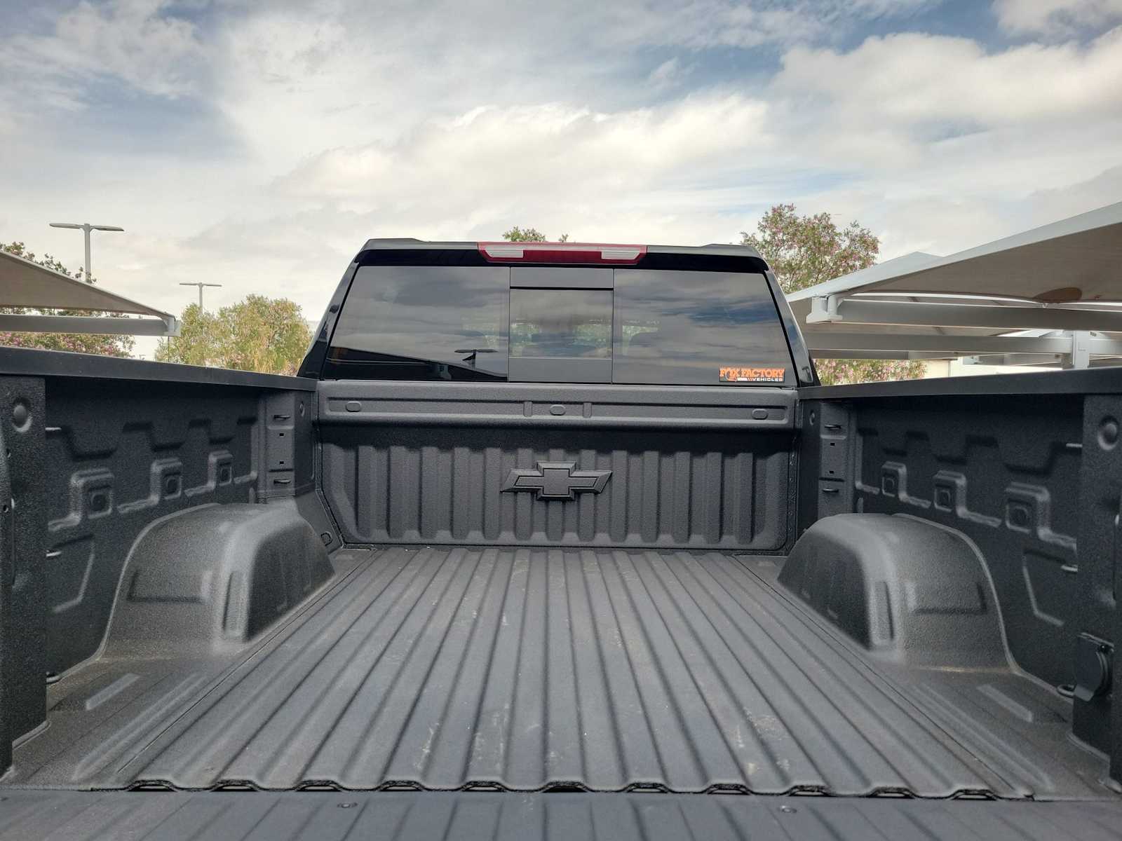 Thumbnail: 2026 Chevrolet Silverado 1500 - 23