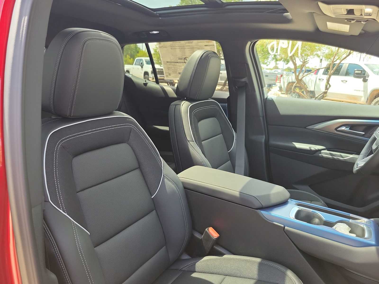 Thumbnail: 2025 Chevrolet Equinox - 14