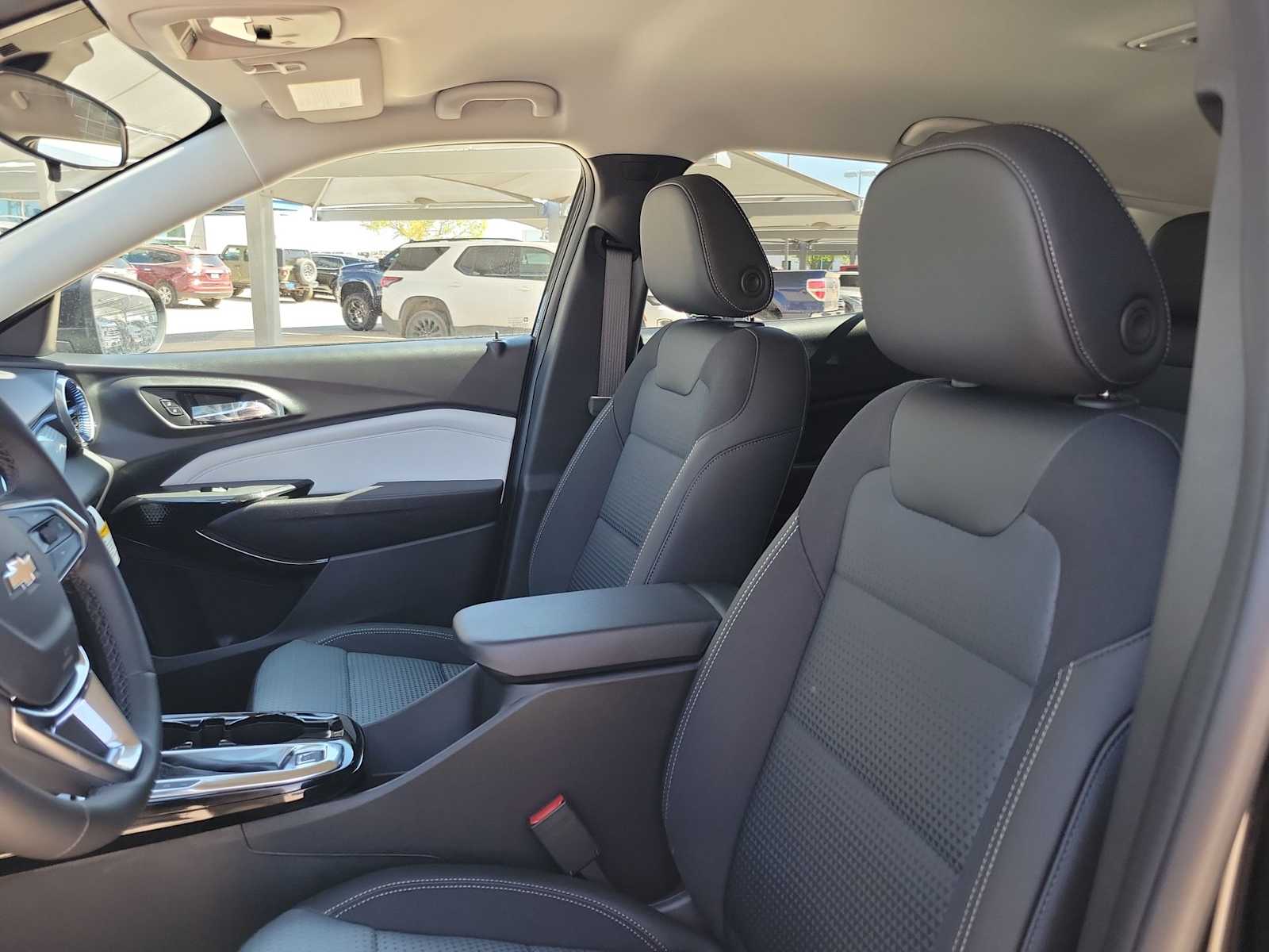 Thumbnail: 2026 Chevrolet Trax - 15