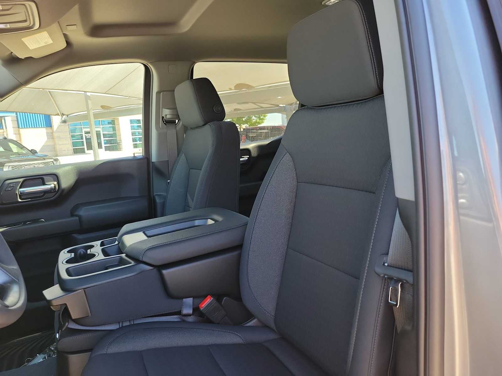 Thumbnail: 2026 Chevrolet Silverado 1500 - 11