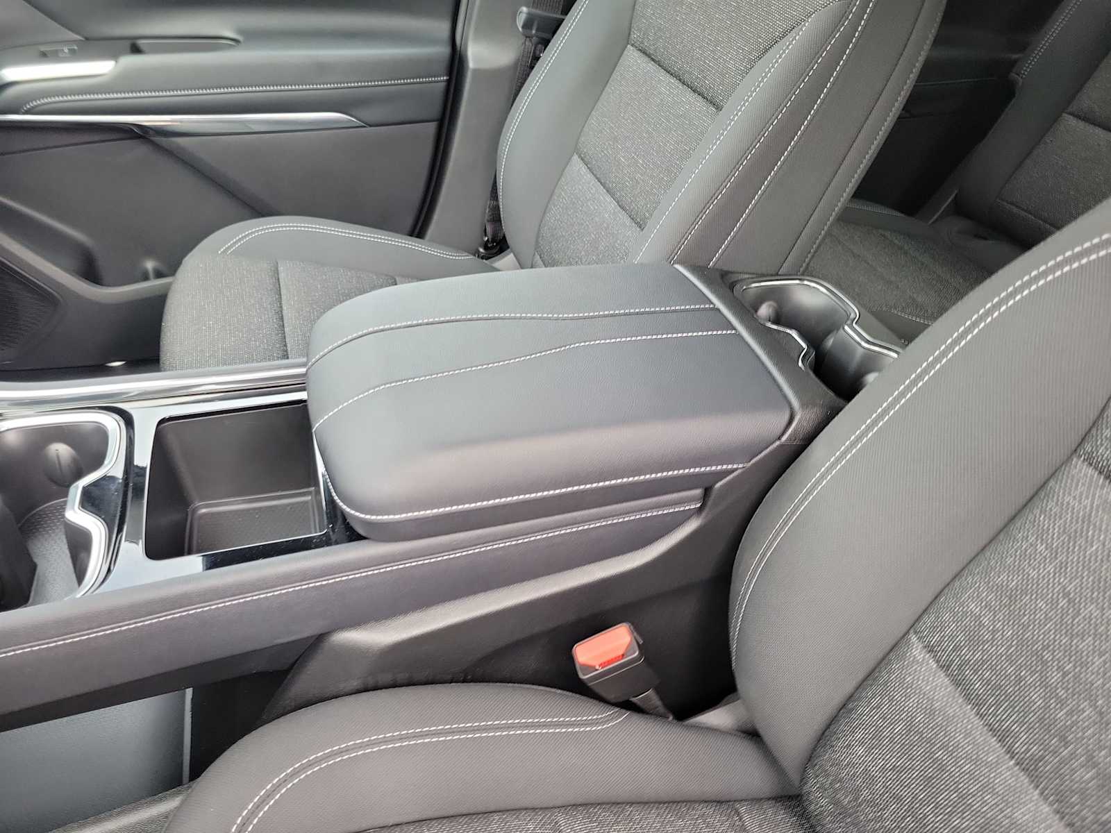 Thumbnail: 2025 Chevrolet Traverse - 16