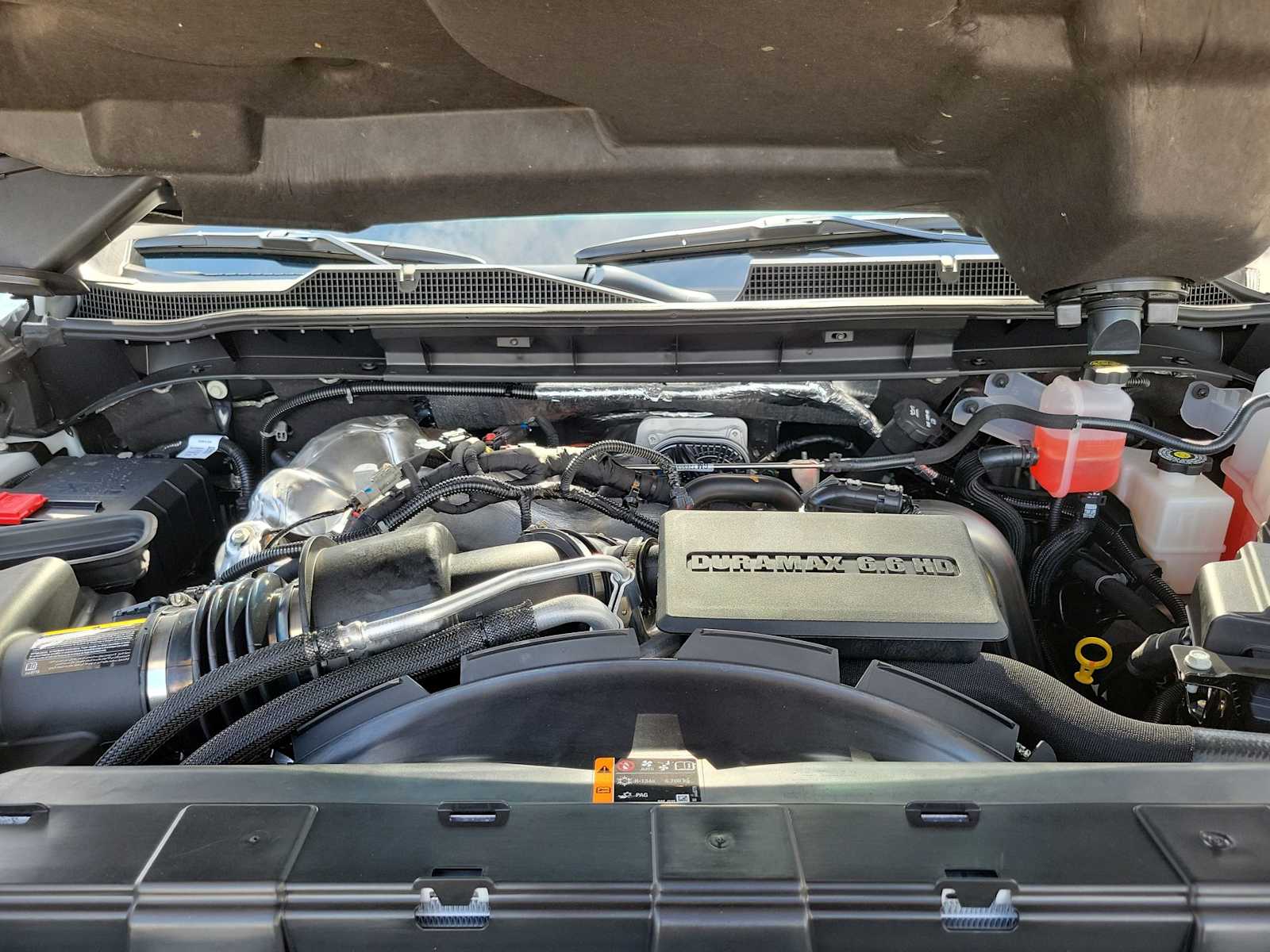 Thumbnail: 2026 Chevrolet Silverado 3500 - 9