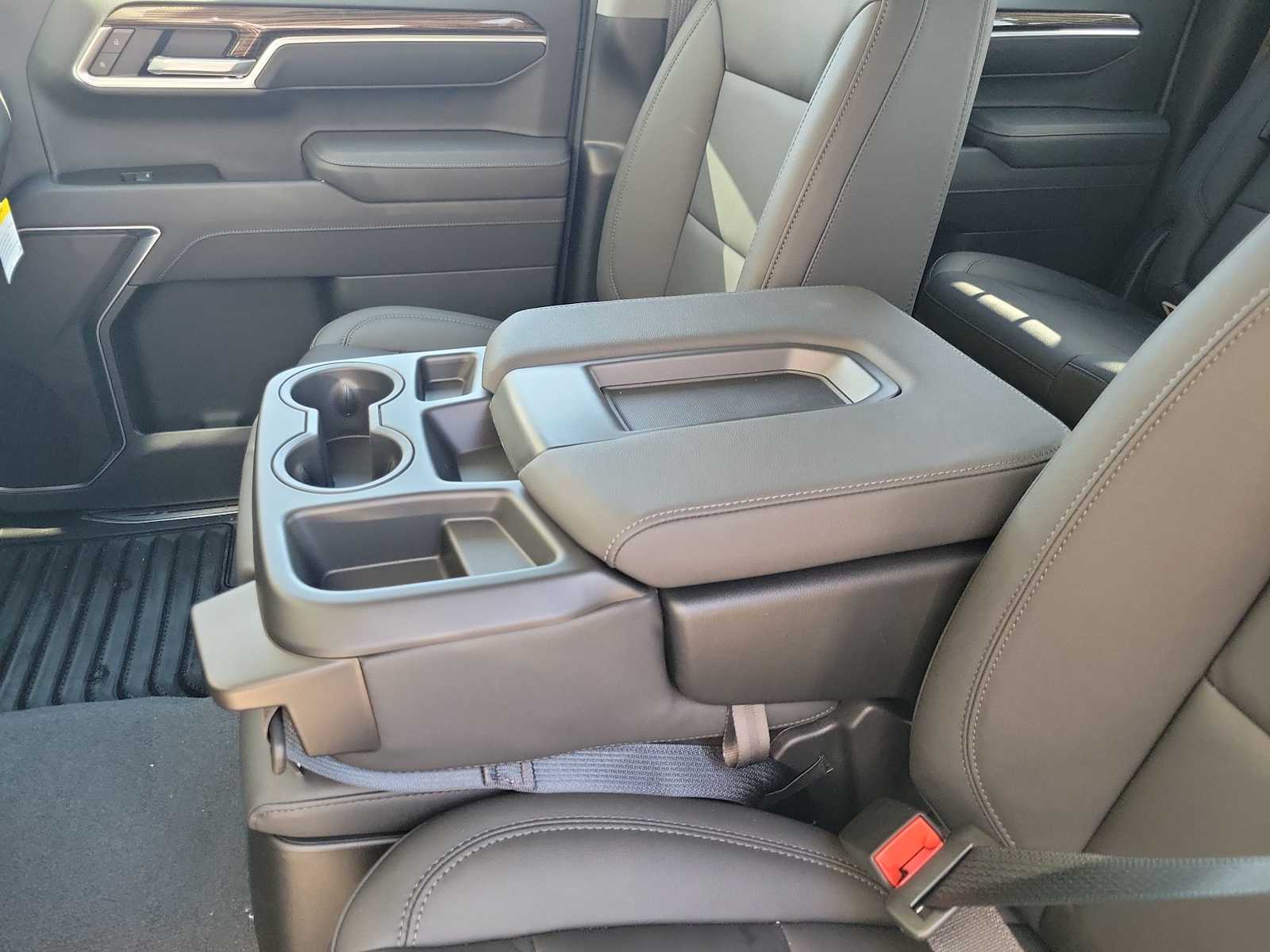 Thumbnail: 2026 Chevrolet Silverado 1500 - 16