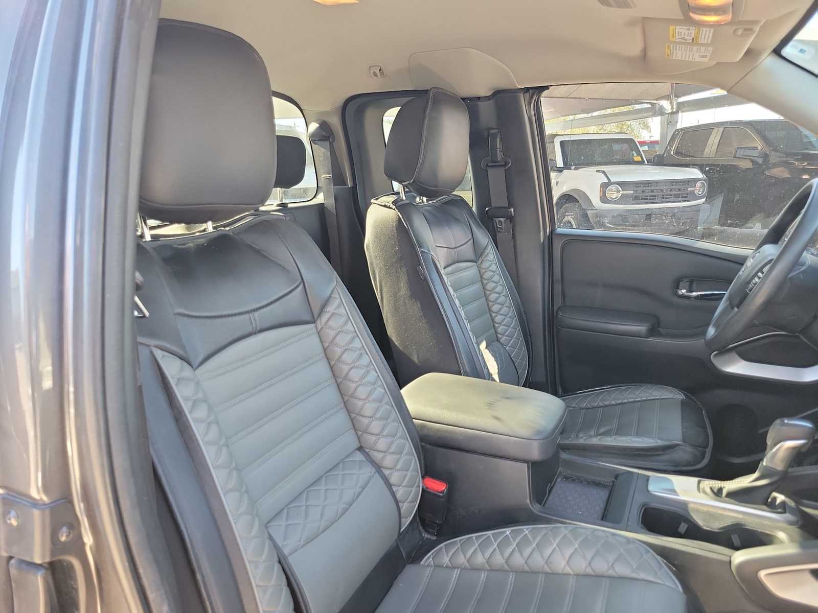 Thumbnail: 2023 Nissan Frontier - 14