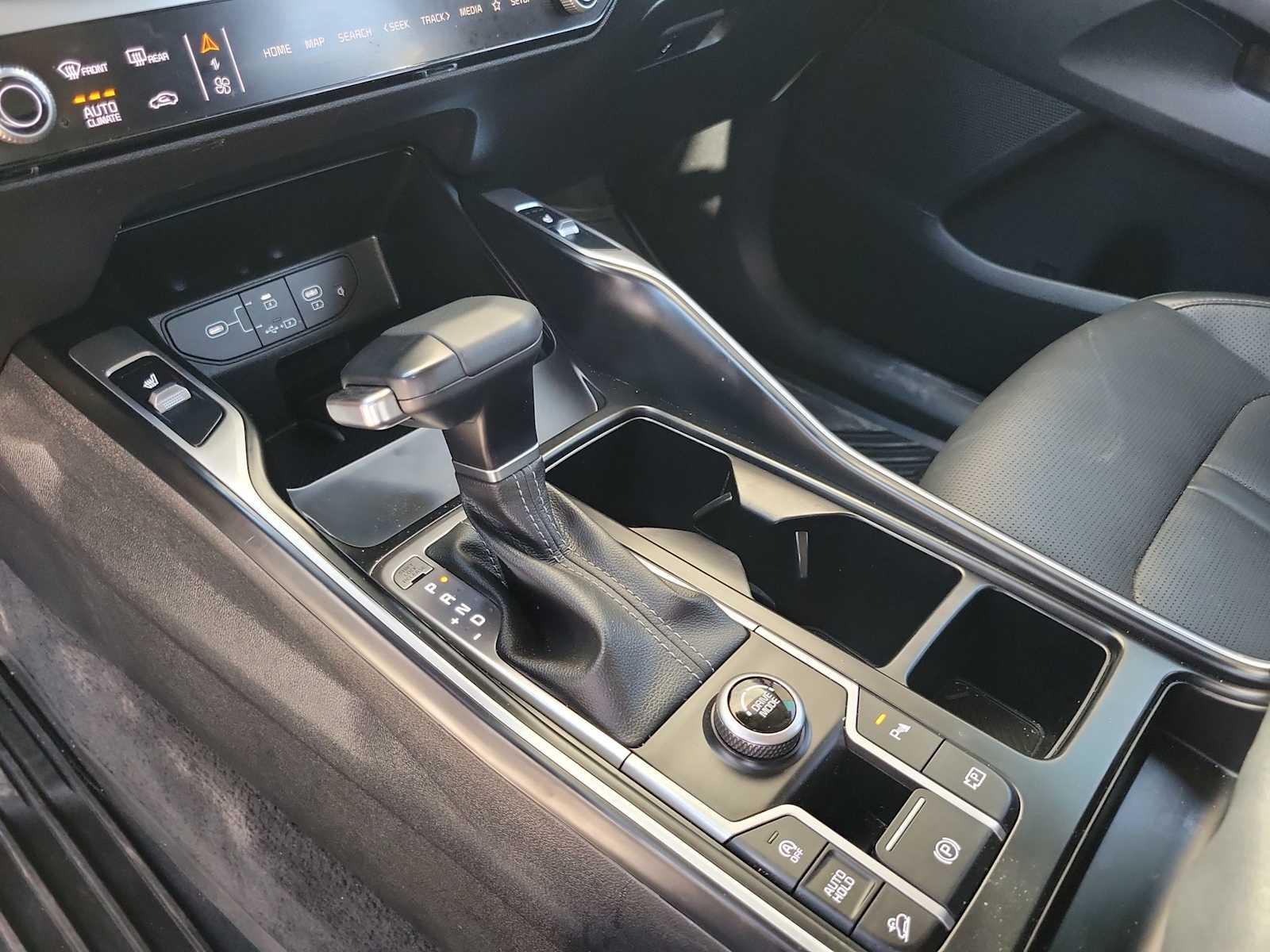 Thumbnail: 2025 Kia Sorento - 13