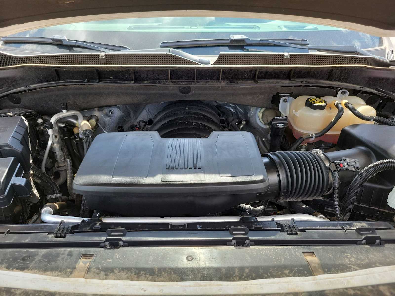 Thumbnail: 2023 Chevrolet Tahoe - 9