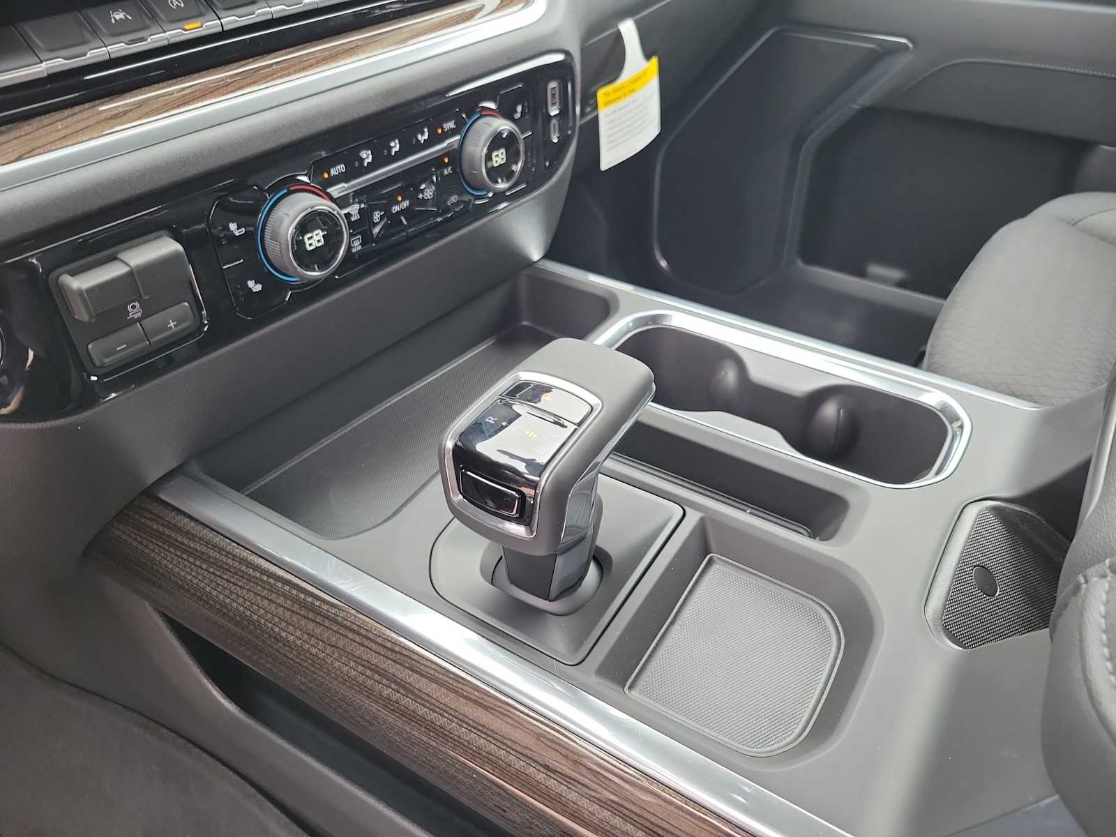 Thumbnail: 2026 Chevrolet Silverado 1500 - 17