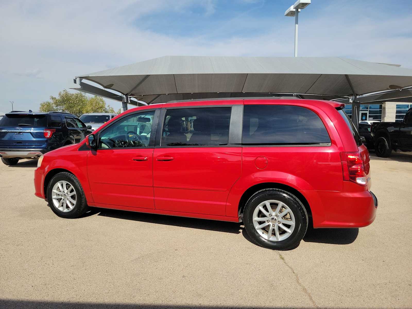 Thumbnail: 2013 Dodge Grand Caravan - 3