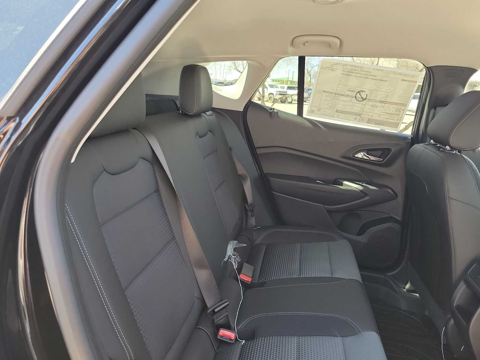 Thumbnail: 2026 Chevrolet Trax - 17