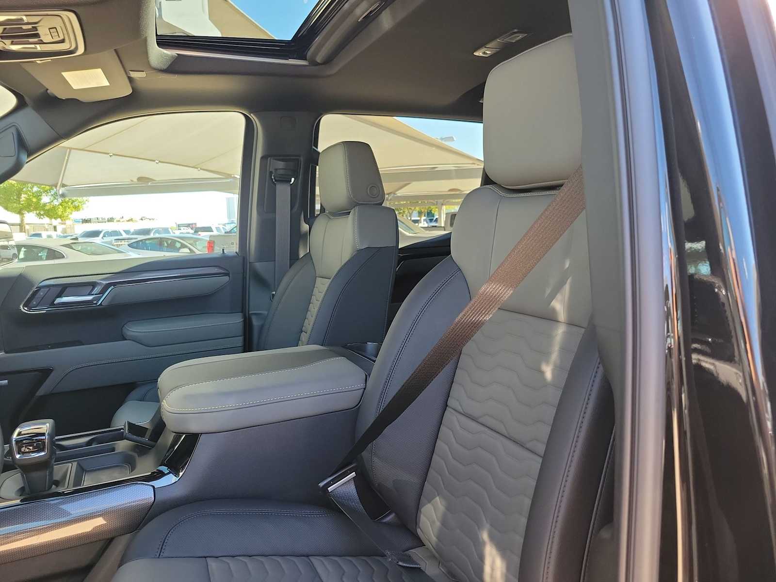 Thumbnail: 2026 Chevrolet Silverado 1500 - 11