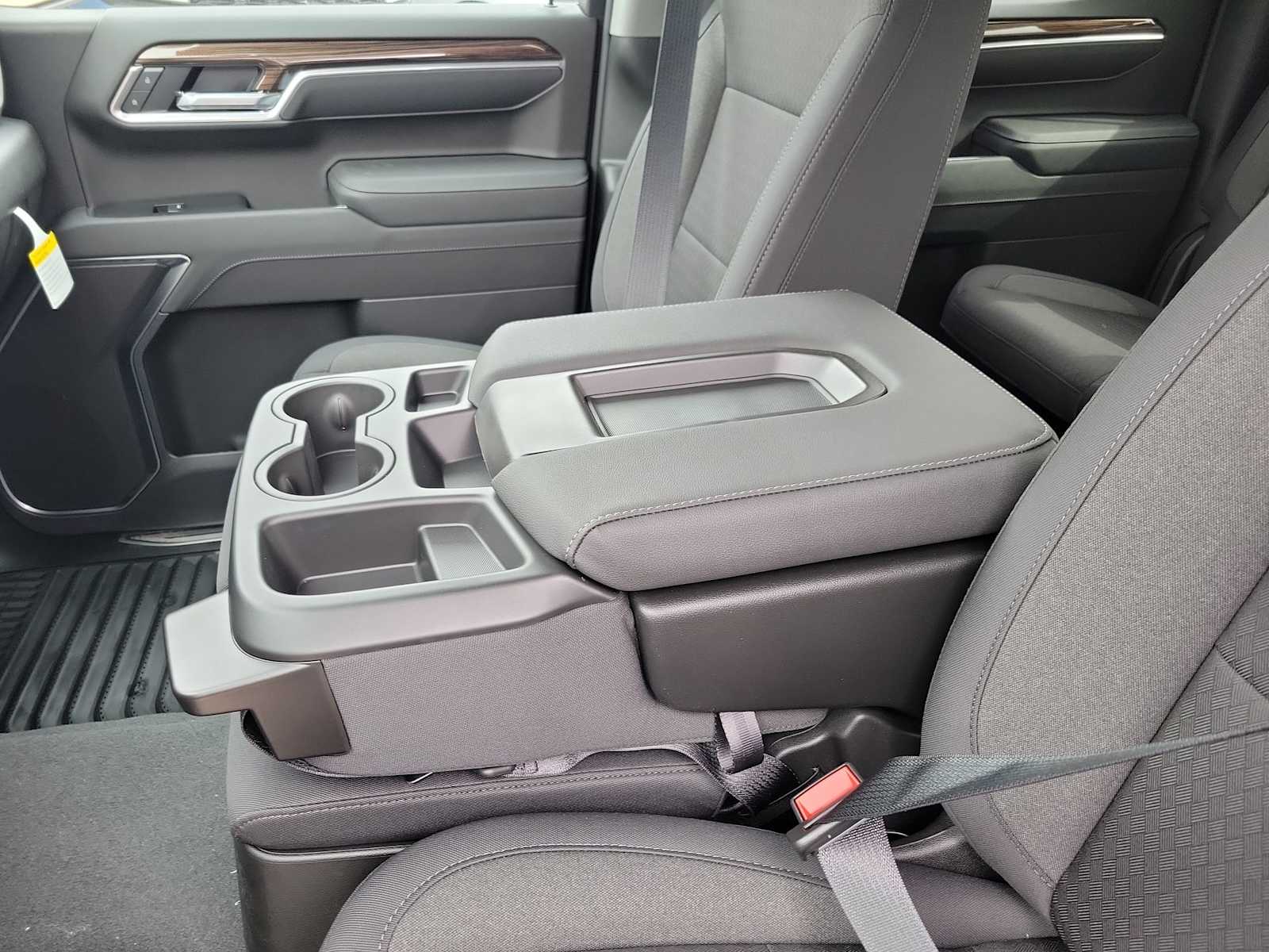 Thumbnail: 2026 Chevrolet Silverado 1500 - 12