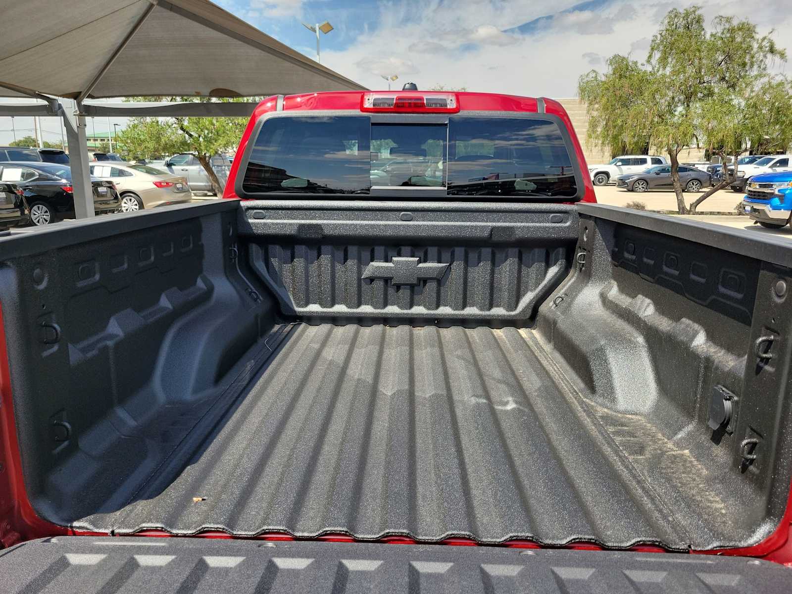 Thumbnail: 2026 Chevrolet Colorado - 19