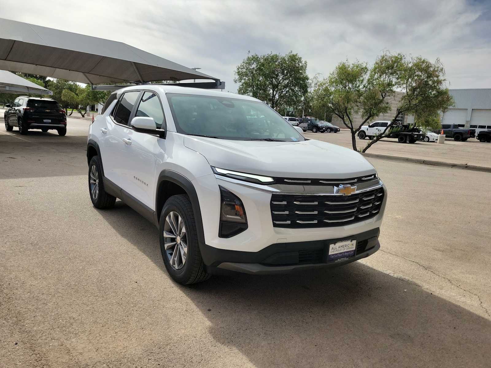 Thumbnail: 2026 Chevrolet Equinox - 2