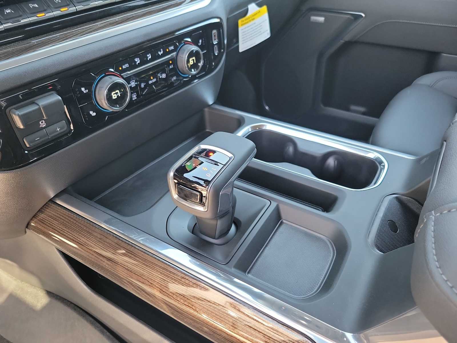 Thumbnail: 2026 Chevrolet Silverado 1500 - 17