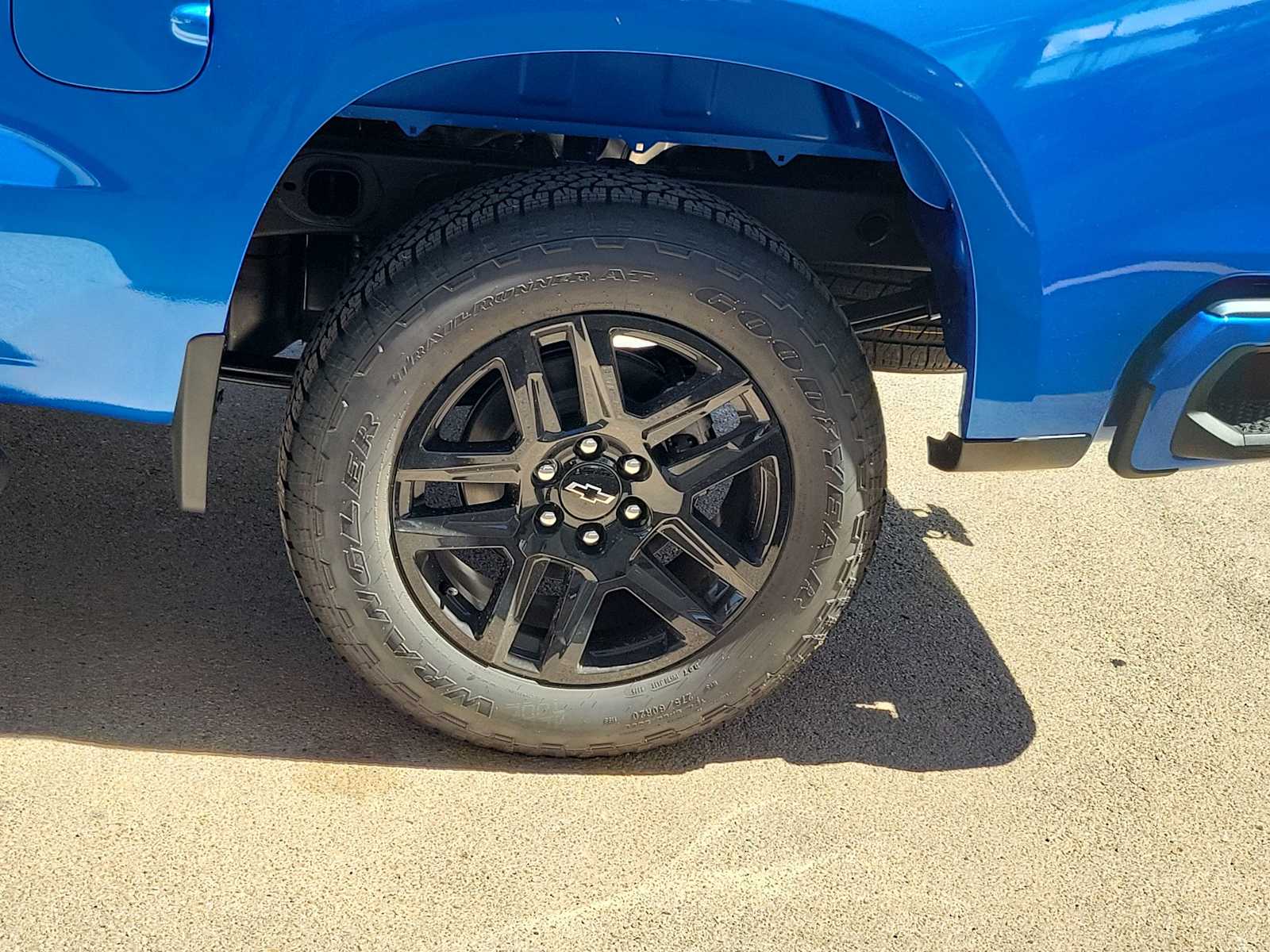 Thumbnail: 2026 Chevrolet Silverado 1500 - 8