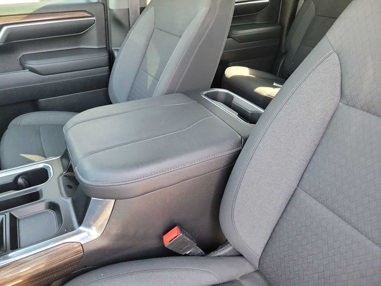 Thumbnail: 2023 Chevrolet Silverado 1500 - 16