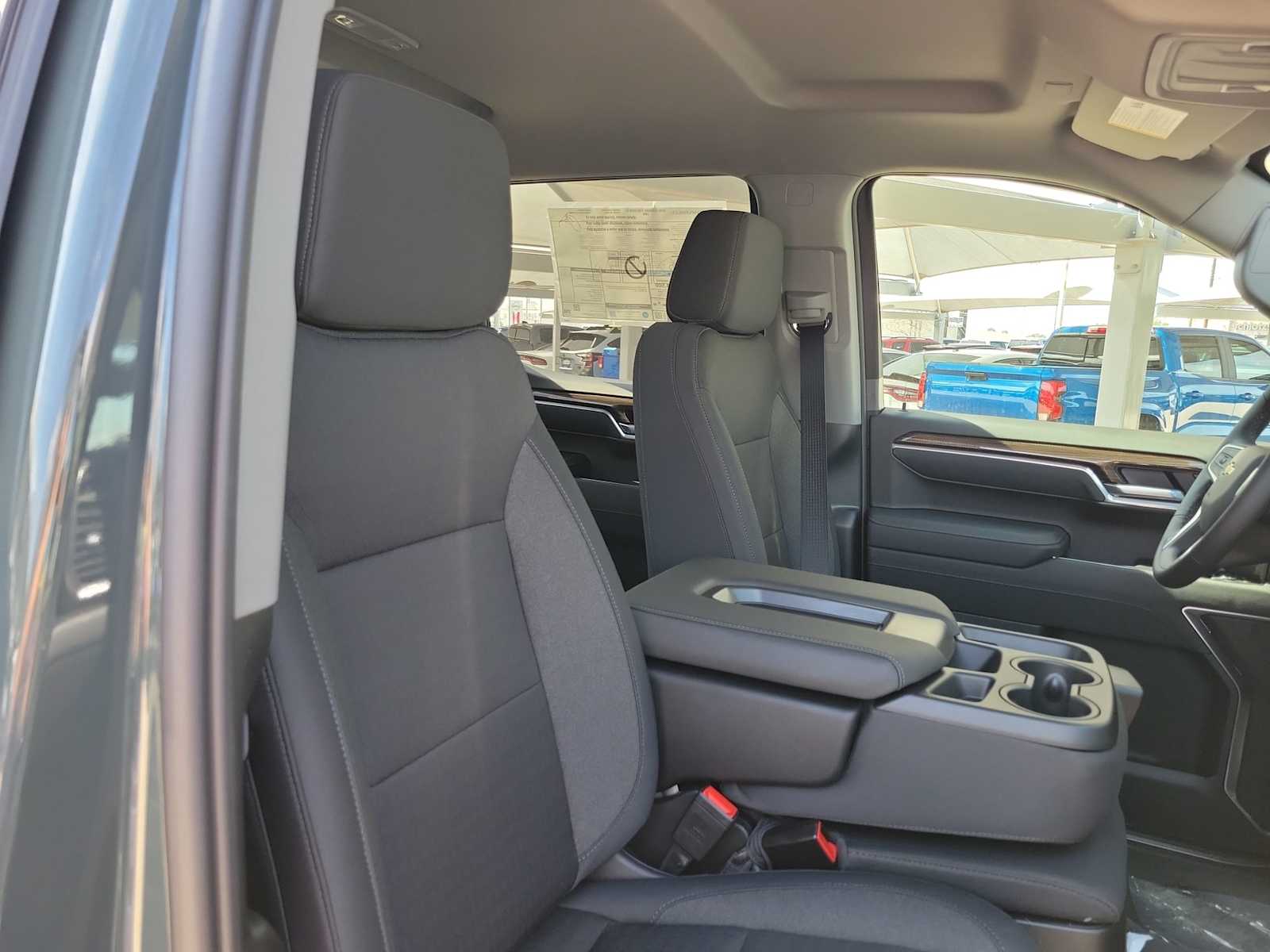 Thumbnail: 2026 Chevrolet Silverado 1500 - 14