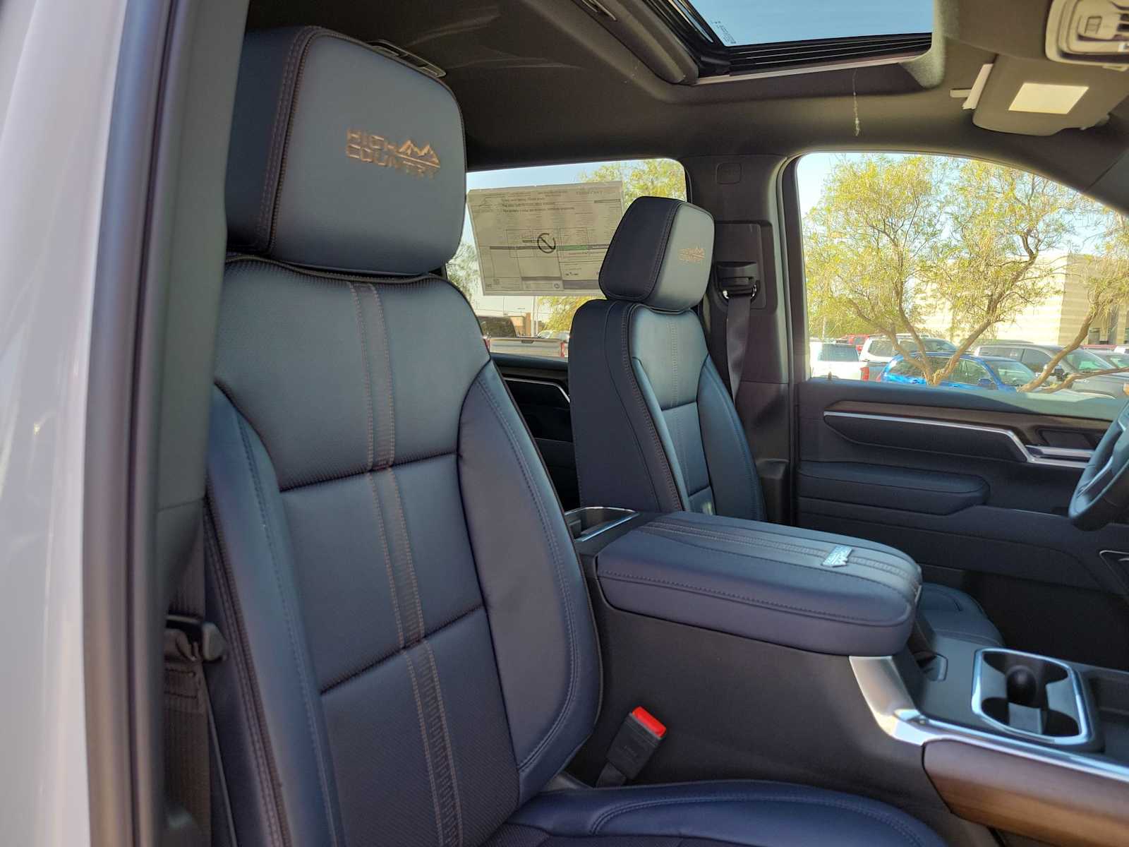 Thumbnail: 2026 Chevrolet Silverado 2500 - 14