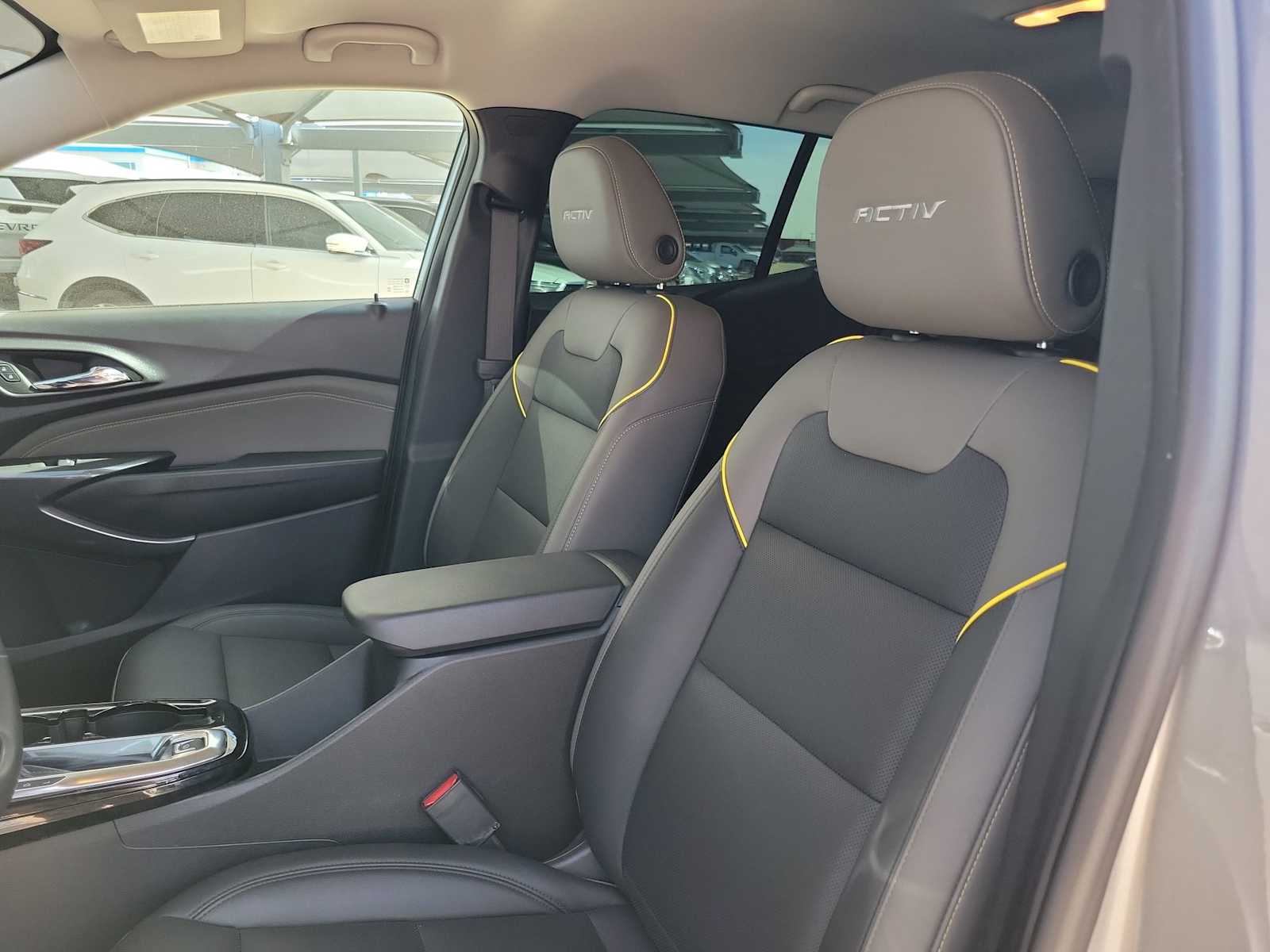 Thumbnail: 2025 Chevrolet Trax - 7