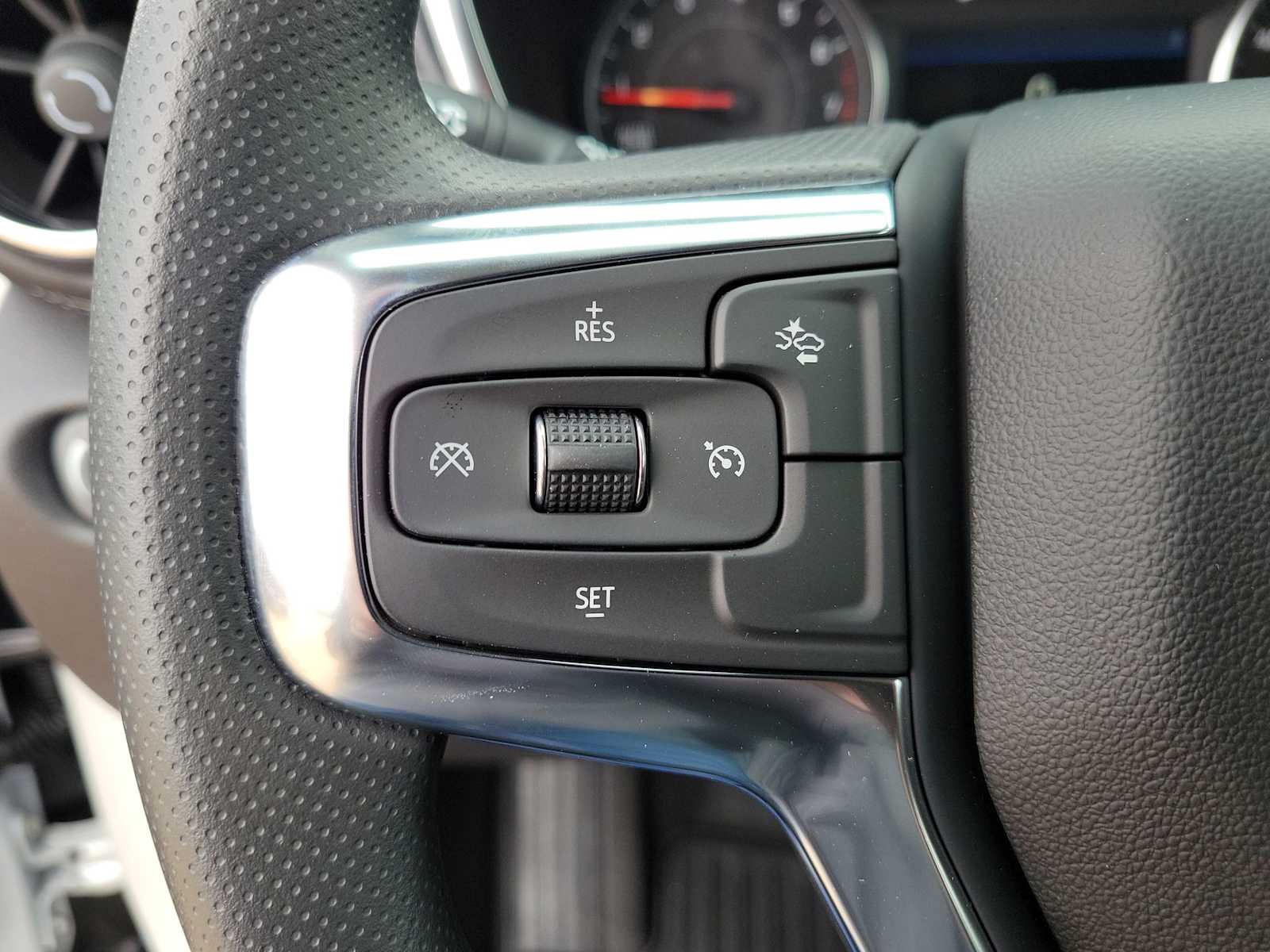 Thumbnail: 2025 Chevrolet Blazer - 19