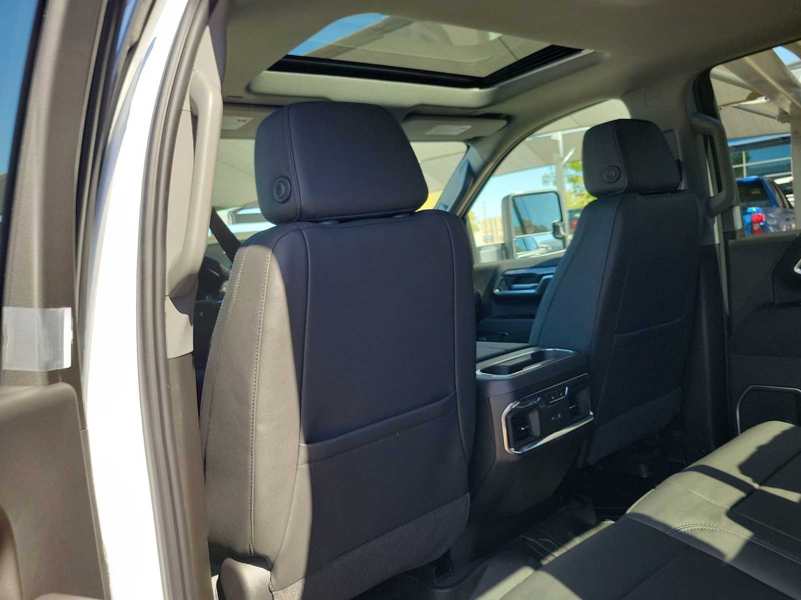 Thumbnail: 2026 Chevrolet Silverado 2500 - 12