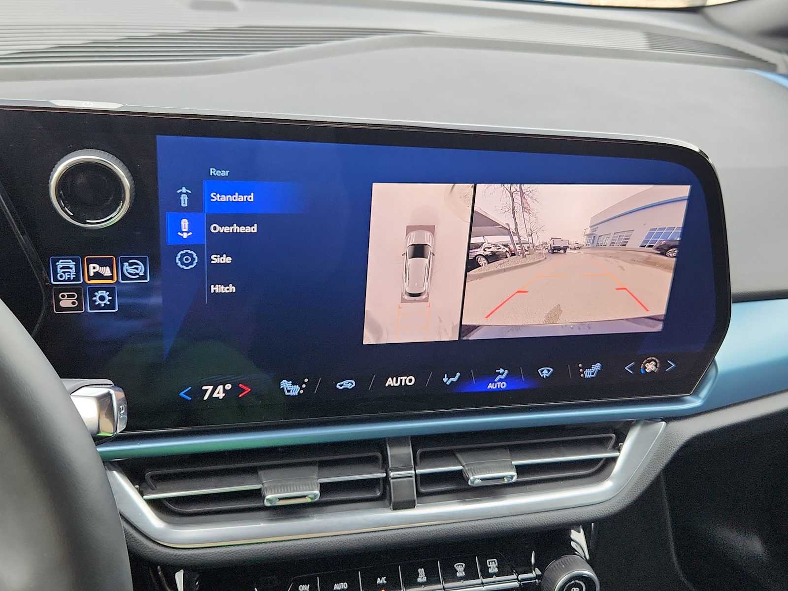 Thumbnail: 2024 Chevrolet Equinox - 17