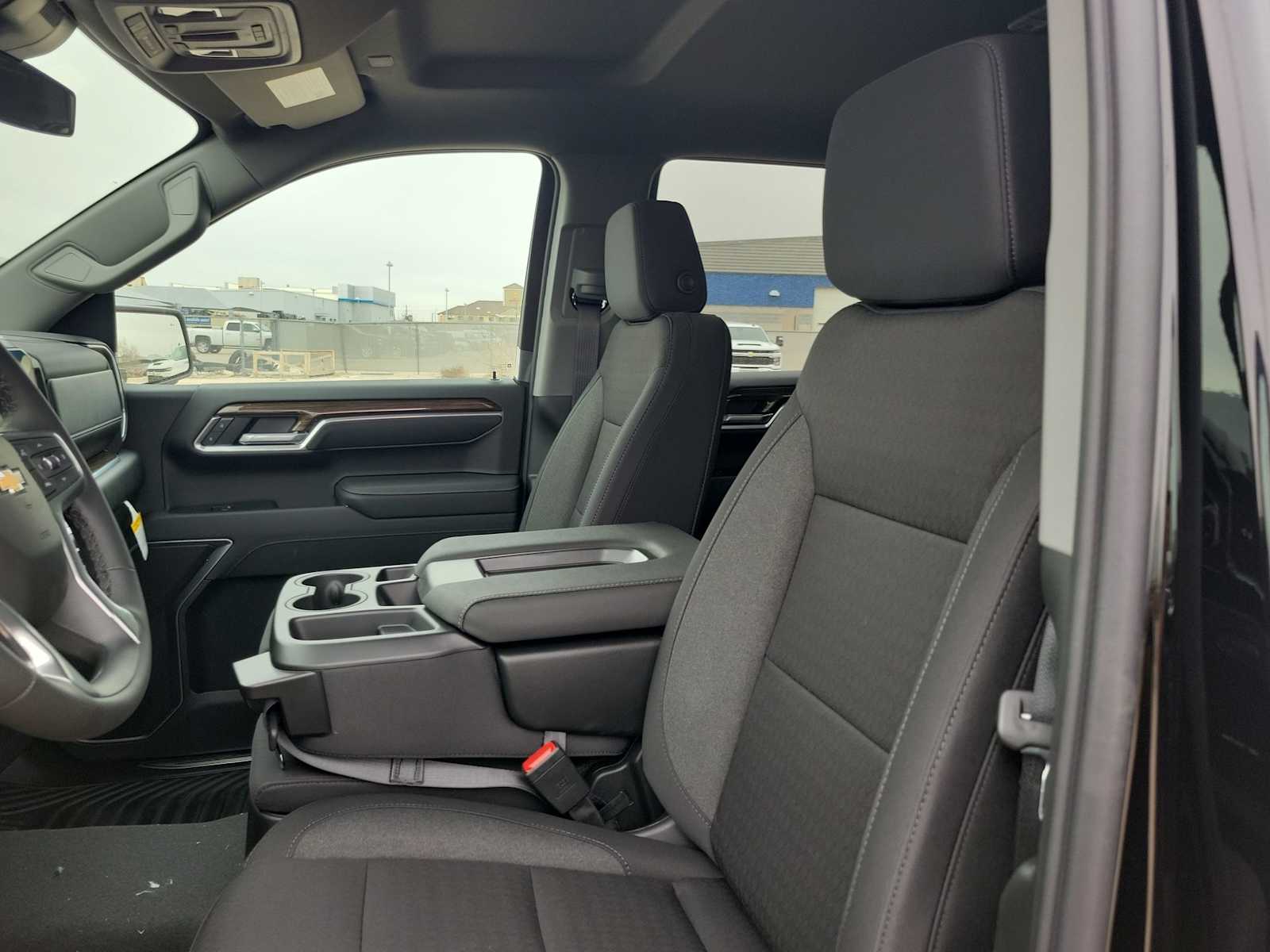 Thumbnail: 2026 Chevrolet Silverado 1500 - 7