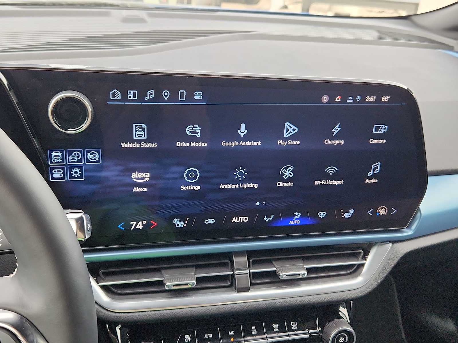 Thumbnail: 2024 Chevrolet Equinox - 16