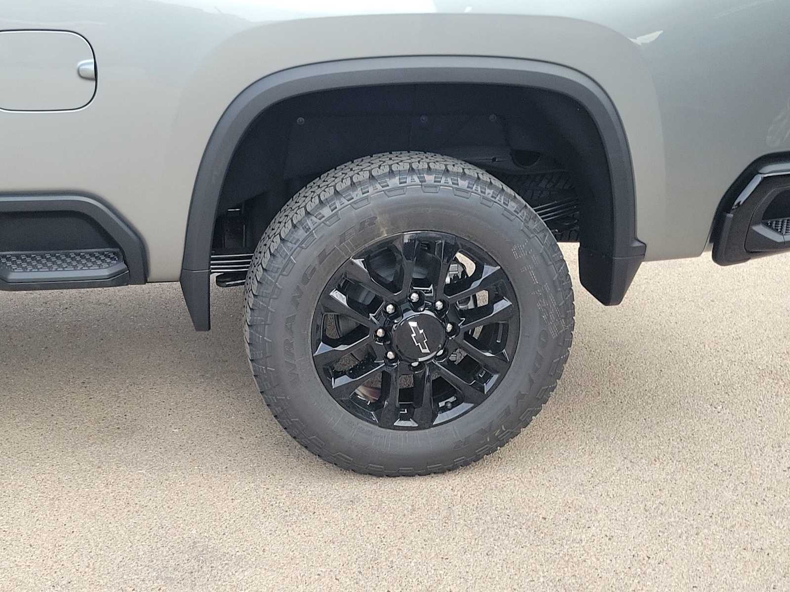 Thumbnail: 2026 Chevrolet Silverado 2500 - 8