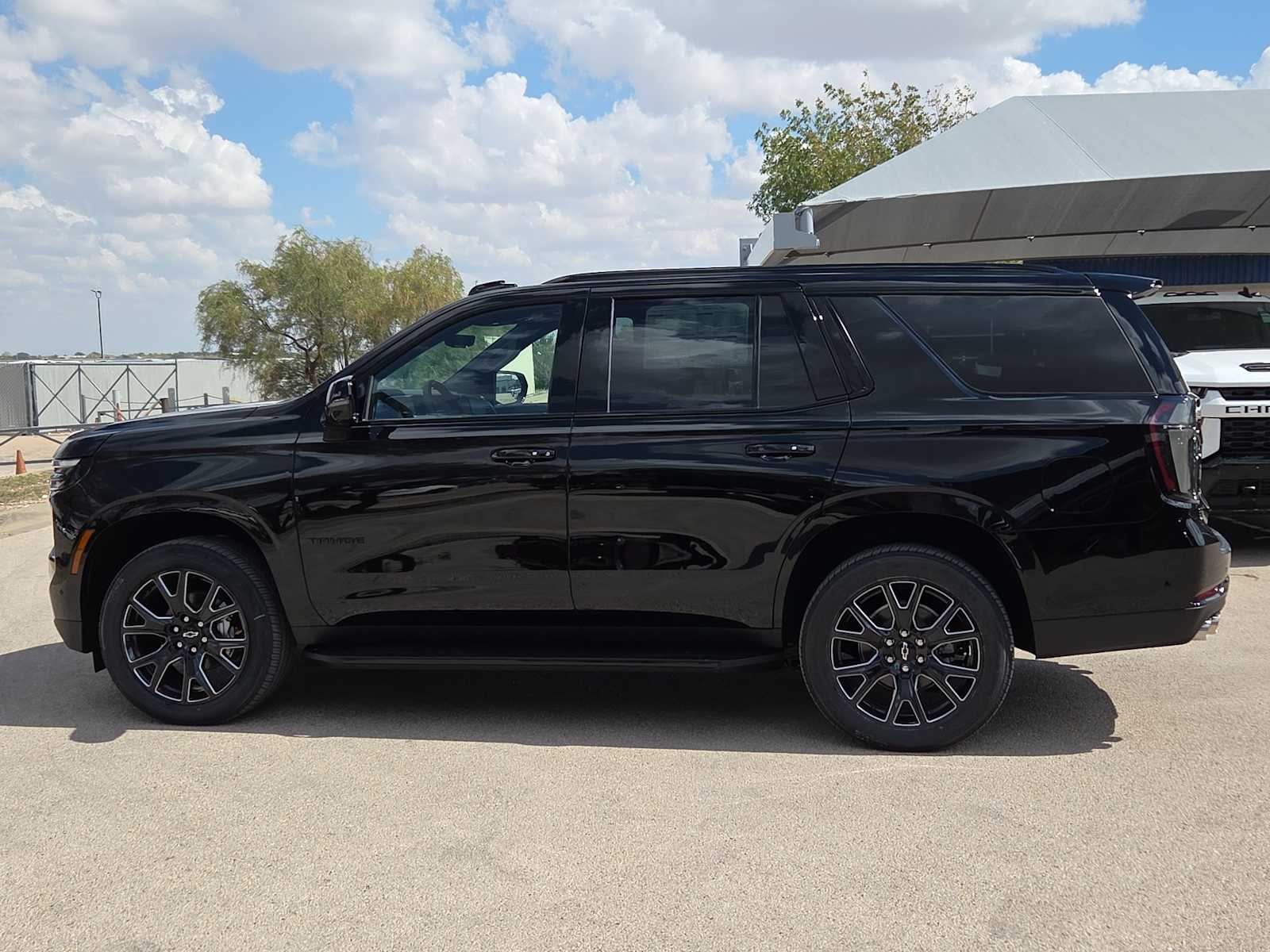 Thumbnail: 2026 Chevrolet Tahoe - 3