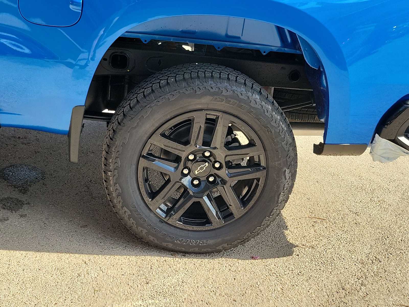 Thumbnail: 2026 Chevrolet Silverado 1500 - 8