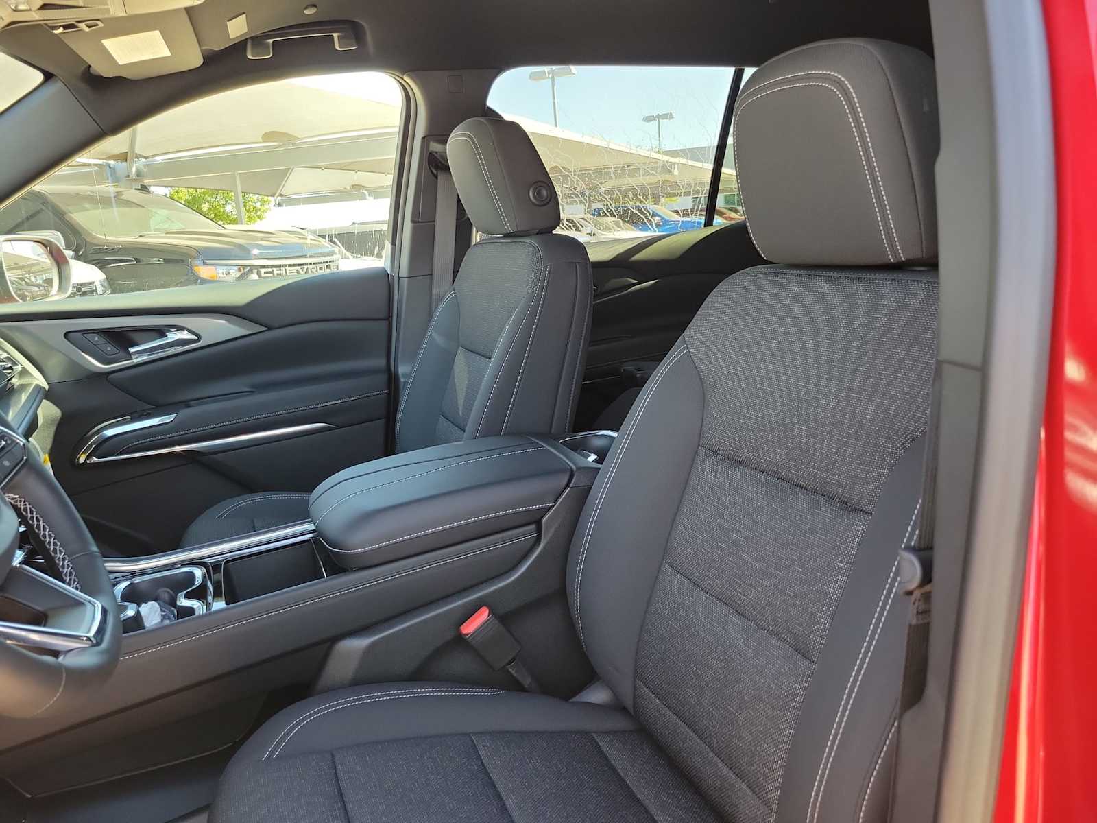 Thumbnail: 2026 Chevrolet Traverse - 11