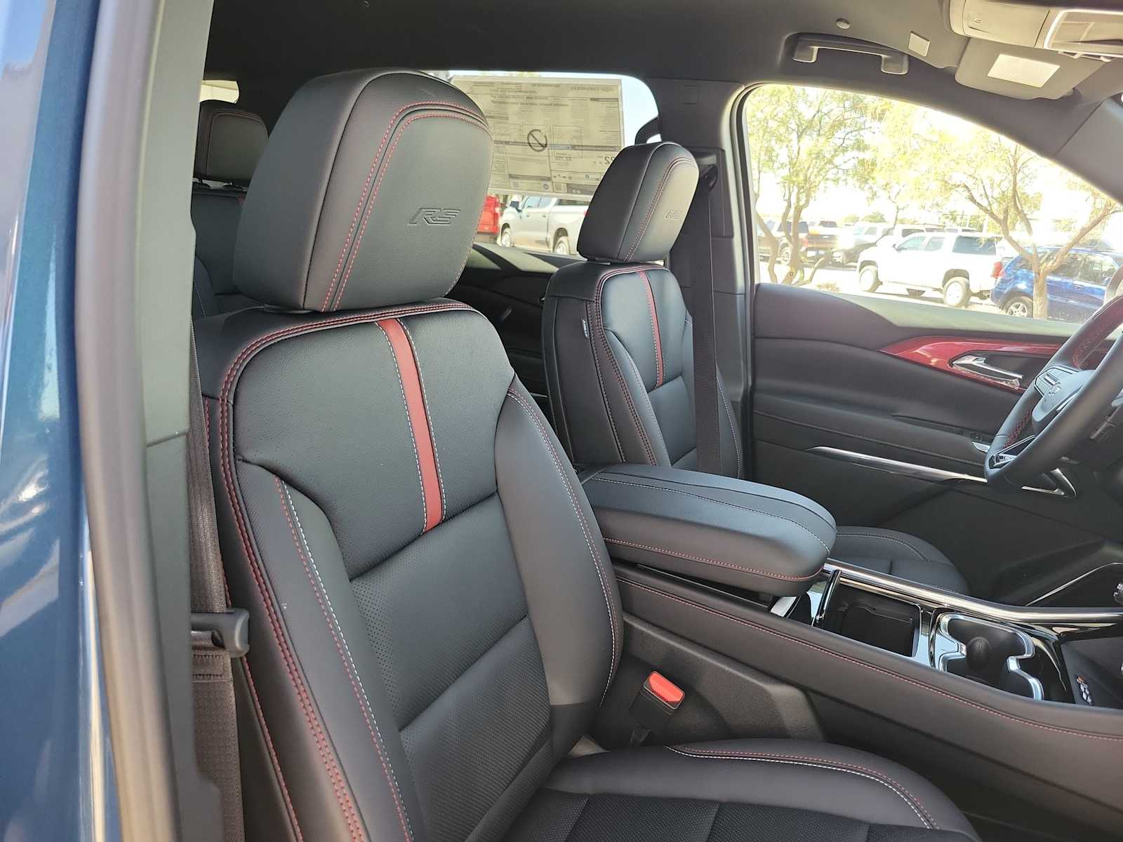 Thumbnail: 2026 Chevrolet Traverse - 14