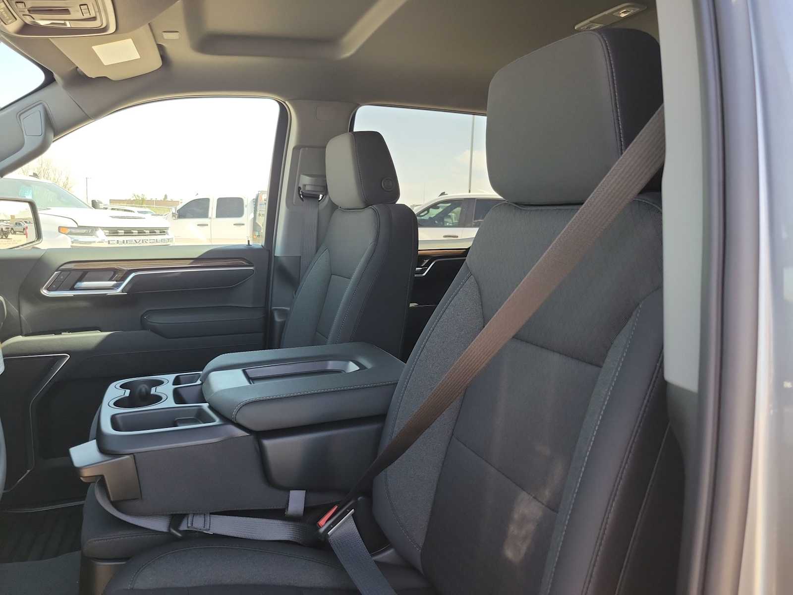 Thumbnail: 2026 Chevrolet Silverado 1500 - 7