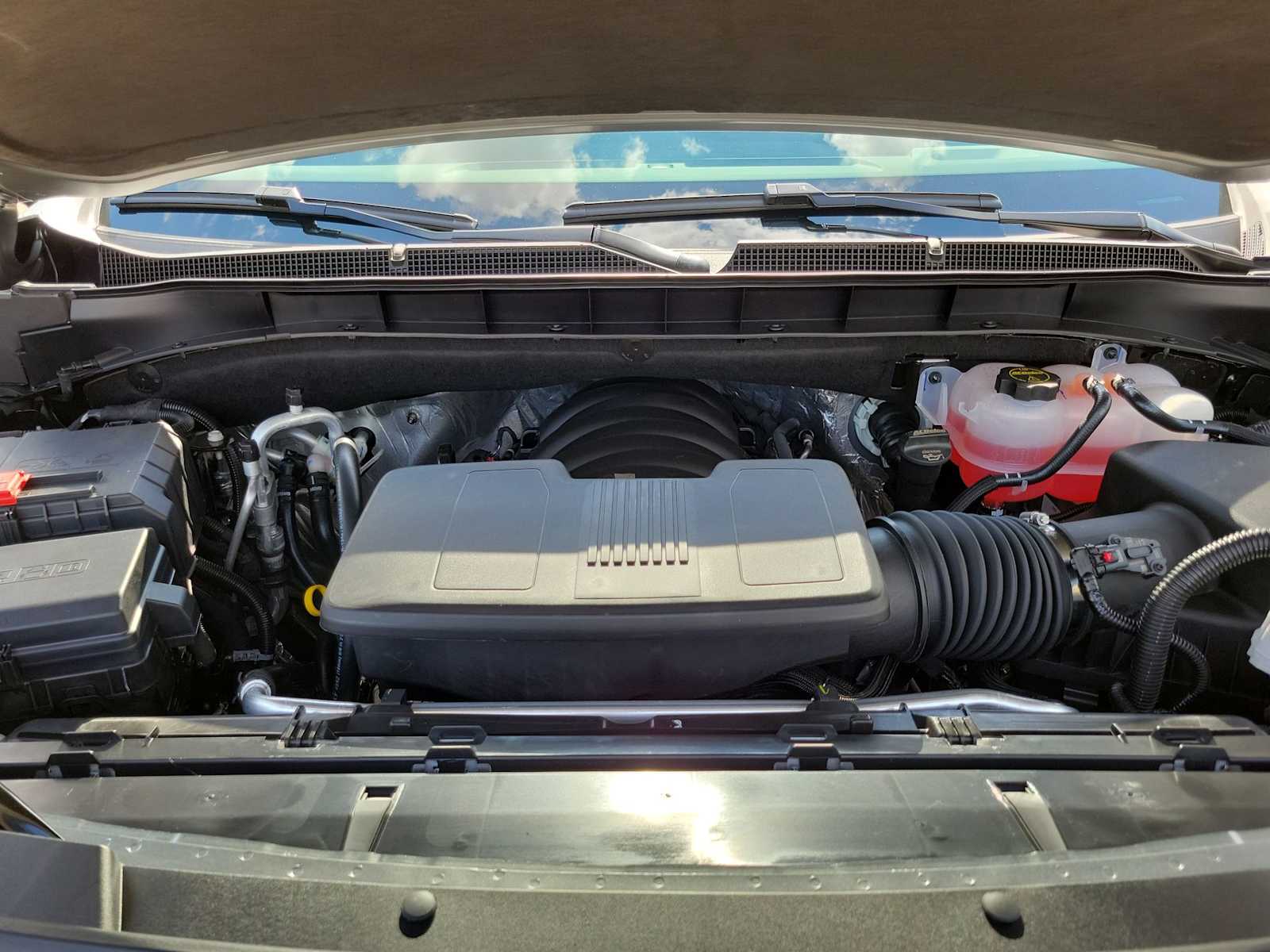 Thumbnail: 2026 Chevrolet Tahoe - 9